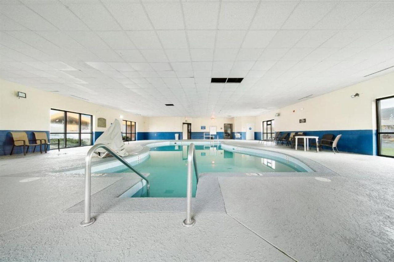 Baymont By Wyndham Muncie Near Ball State University מראה חיצוני תמונה