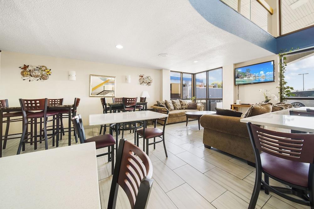 Baymont By Wyndham Muncie Near Ball State University מראה חיצוני תמונה