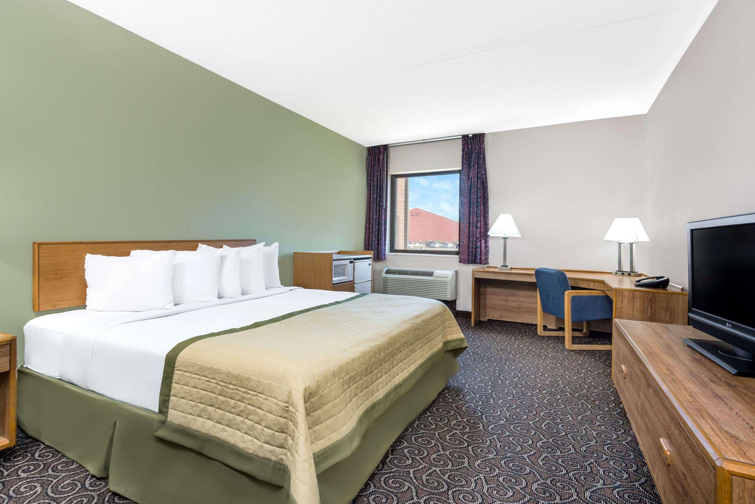 Baymont By Wyndham Muncie Near Ball State University מראה חיצוני תמונה