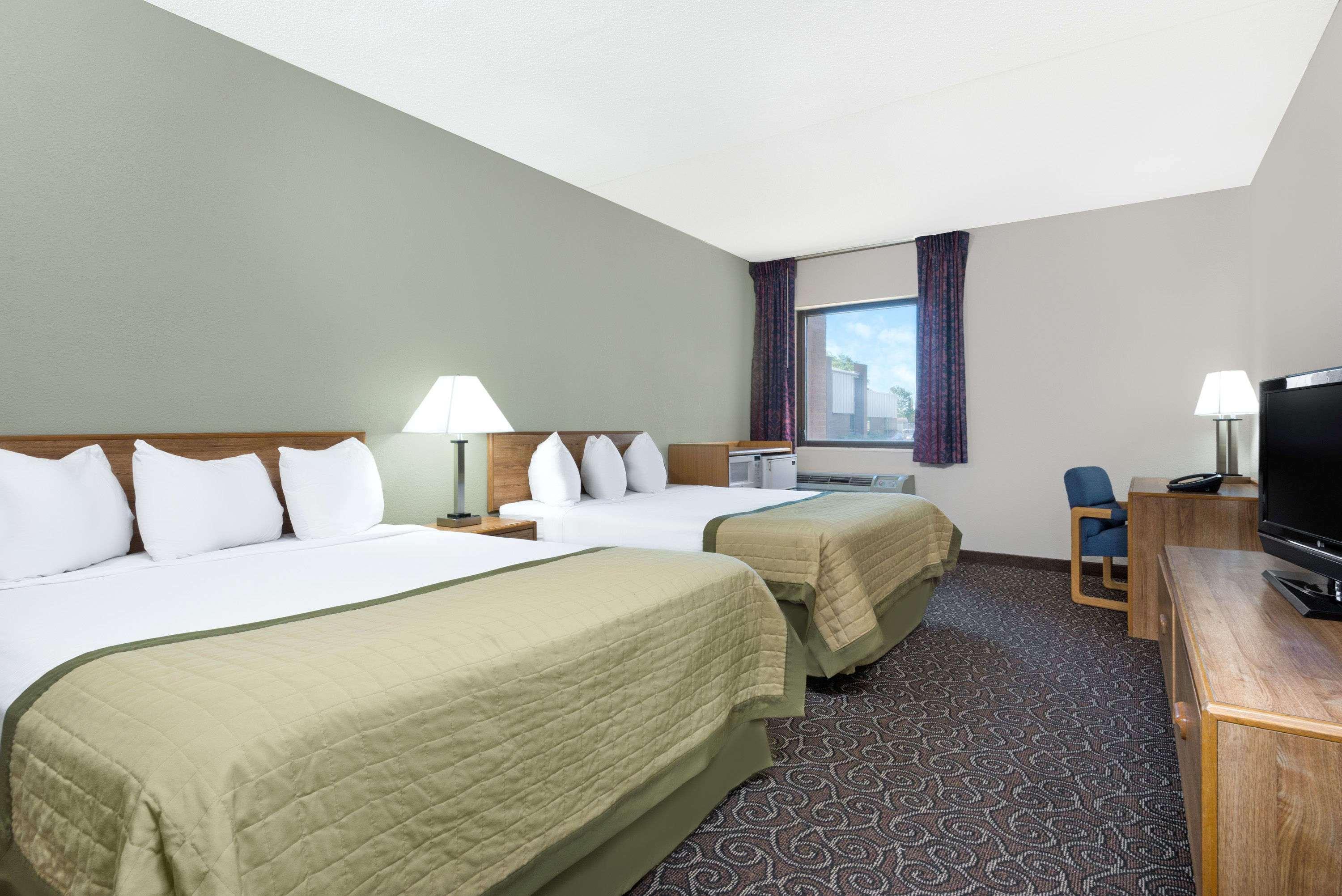 Baymont By Wyndham Muncie Near Ball State University מראה חיצוני תמונה