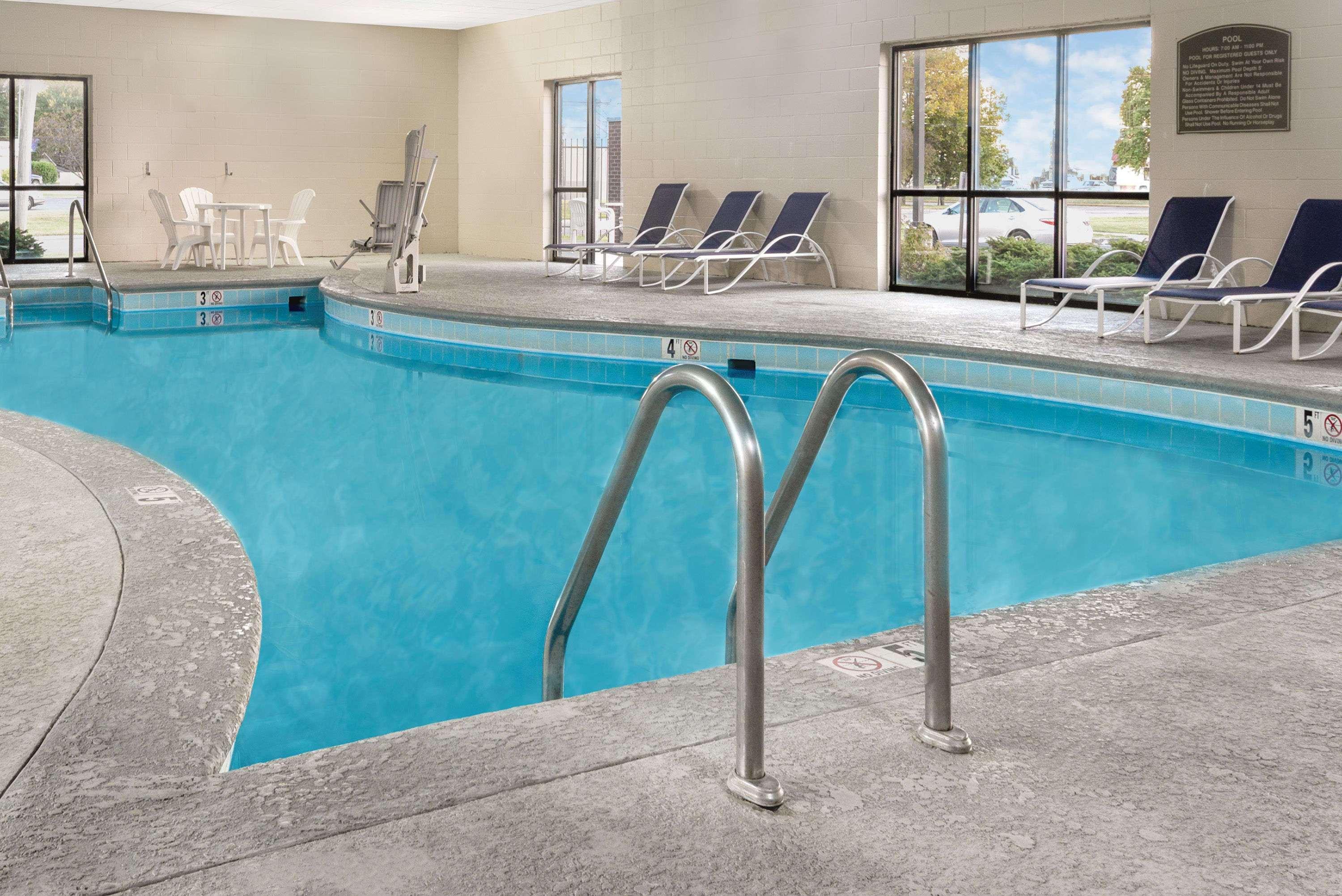 Baymont By Wyndham Muncie Near Ball State University מראה חיצוני תמונה