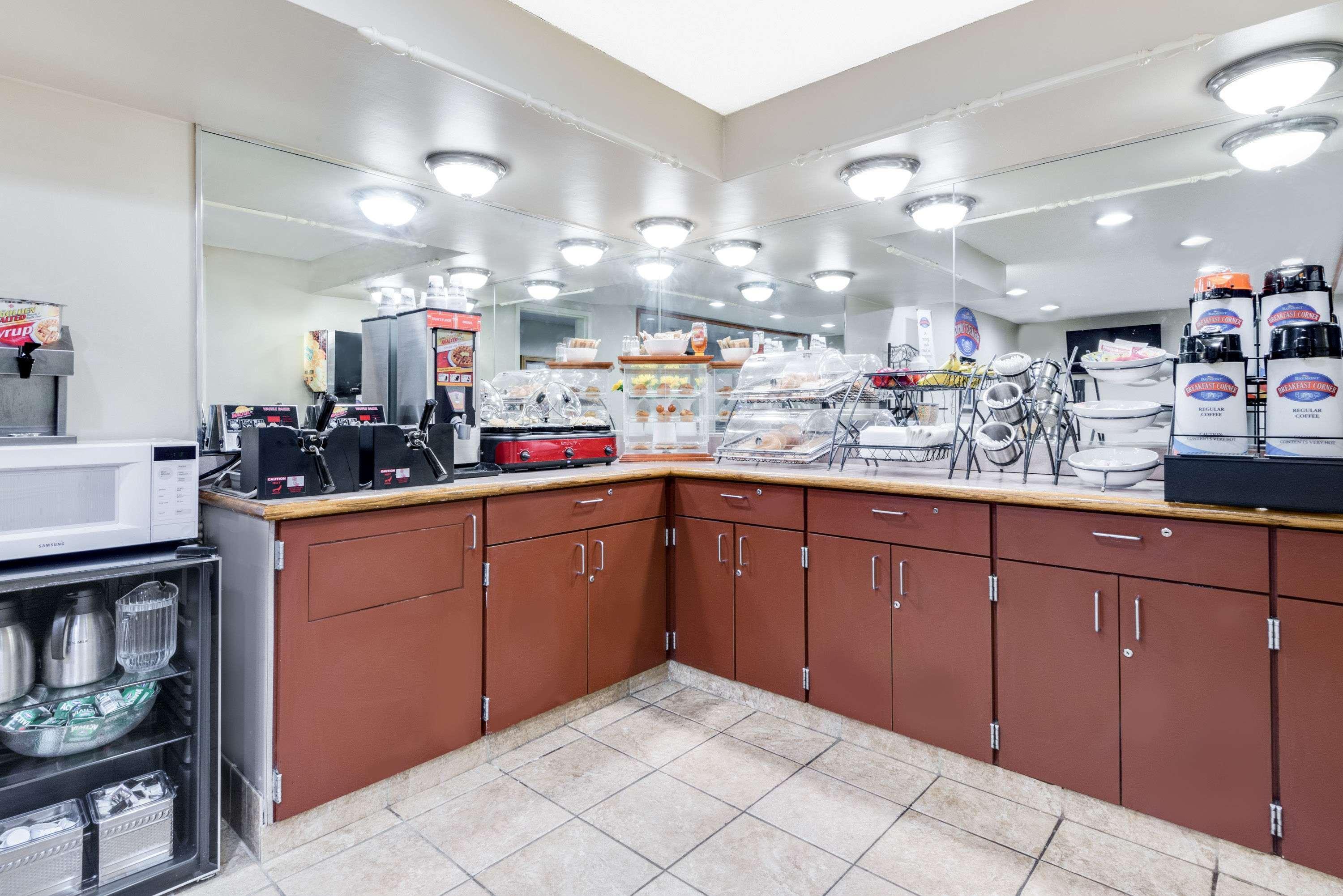 Baymont By Wyndham Muncie Near Ball State University מראה חיצוני תמונה