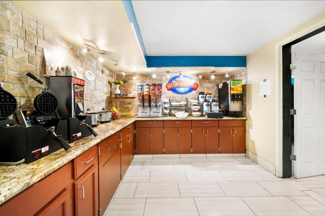 Baymont By Wyndham Muncie Near Ball State University מראה חיצוני תמונה